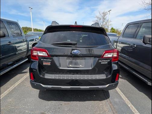 Crystal Black Silica 2017 Subaru Outback 2.5i Limited