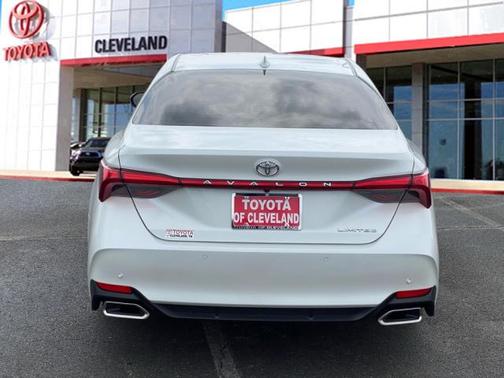 2022 Toyota Avalon Limited