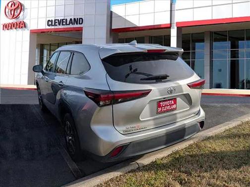 2024 Toyota Highlander XLE