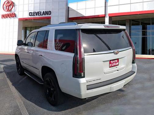 2020 Cadillac Escalade Luxury