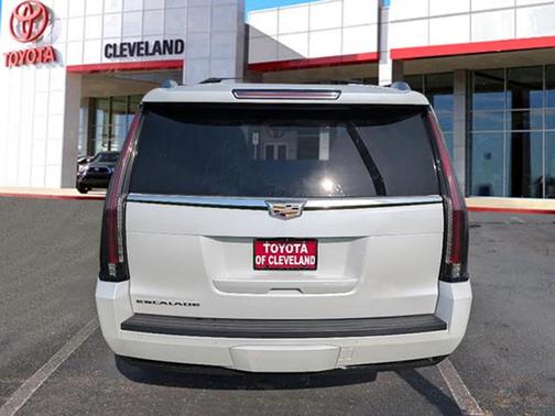 2020 Cadillac Escalade Luxury