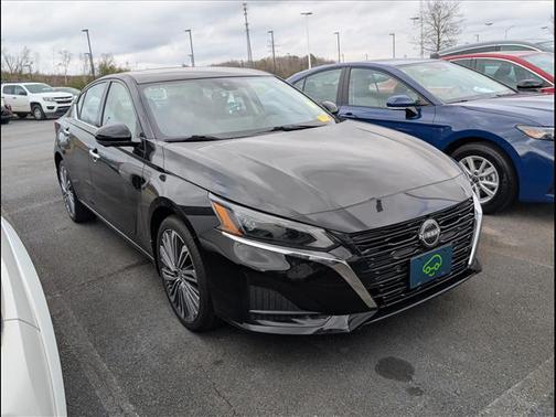 2025 Nissan Altima 2.5 SL