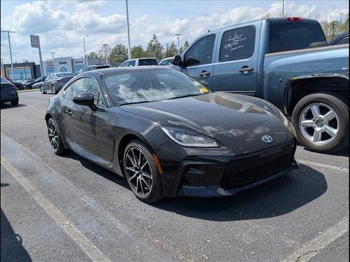 Raven 2025 Toyota GR86 Base