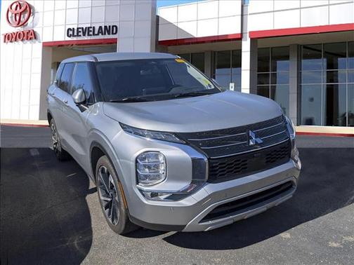 2024 Mitsubishi Outlander SE Black Edition S-AWC