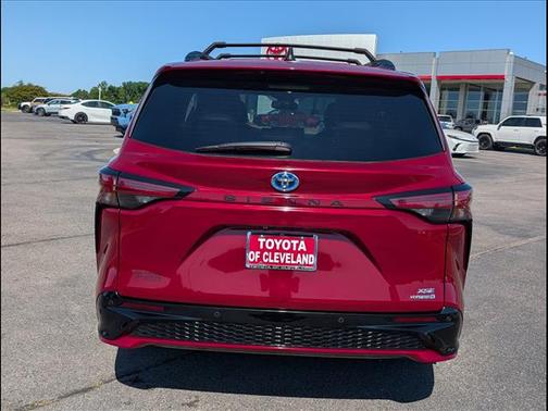 Ruby Flare Pearl 2022 Toyota Sienna XSE 7 Passenger