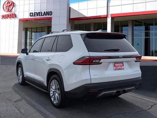 Pearl 2026 Toyota Grand Highlander Platinum