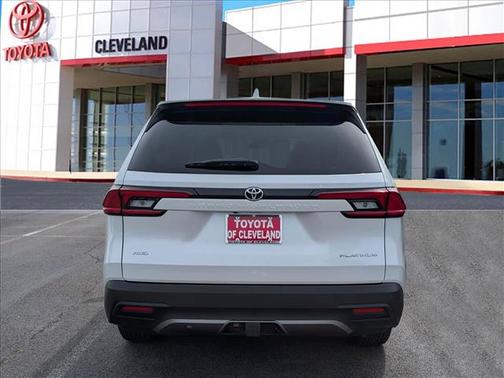 Pearl 2026 Toyota Grand Highlander Platinum