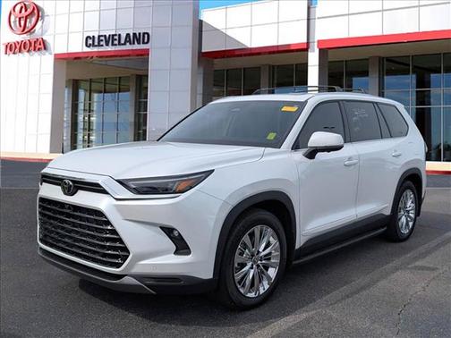 Pearl 2026 Toyota Grand Highlander Platinum