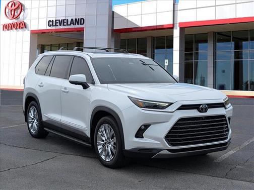 Pearl 2026 Toyota Grand Highlander Platinum