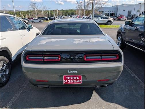 2017 Dodge Challenger SXT