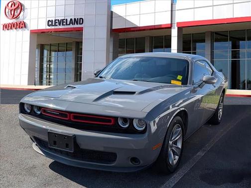 2017 Dodge Challenger SXT