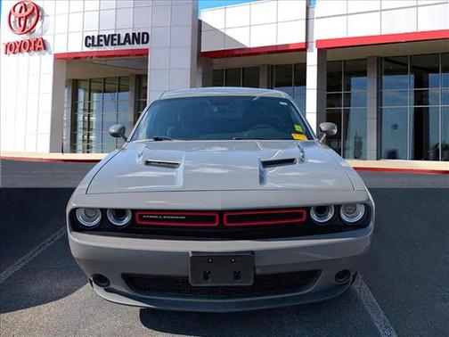 2017 Dodge Challenger SXT