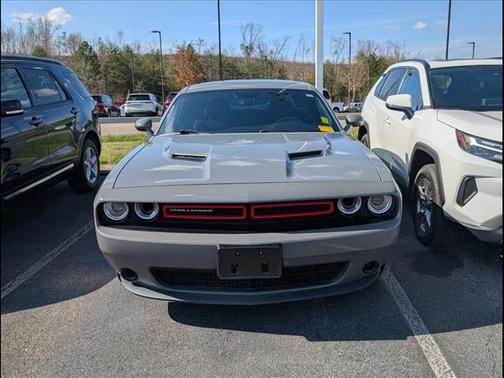 2017 Dodge Challenger SXT