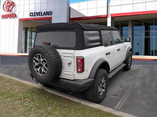 2022 Ford Bronco Badlands