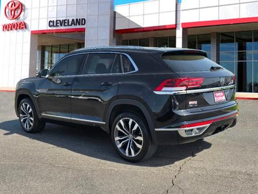 2023 Volkswagen Atlas Cross Sport 3.6L V6 SEL Premium R-Line