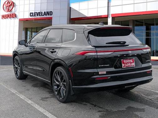 2025 Toyota Crown Signia Limited