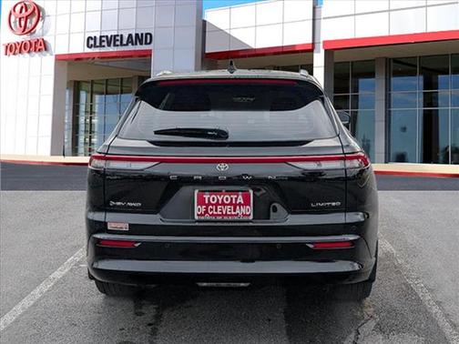 2025 Toyota Crown Signia Limited