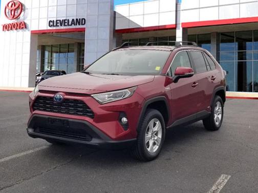 2020 Toyota RAV4 Hybrid XLE