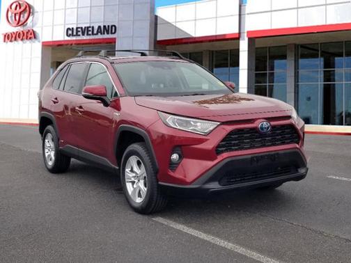2020 Toyota RAV4 Hybrid XLE