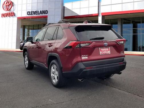 2020 Toyota RAV4 Hybrid XLE