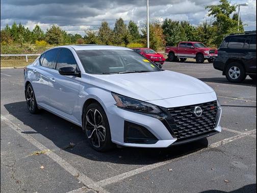 2024 Nissan Altima SR FWD