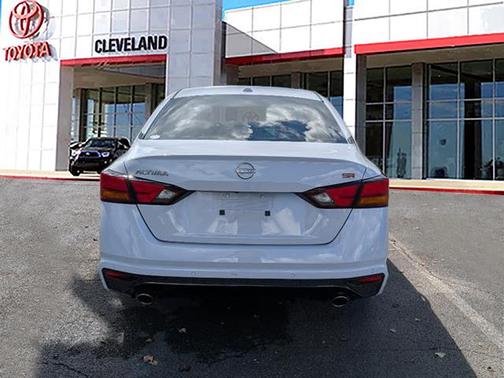 2024 Nissan Altima SR FWD