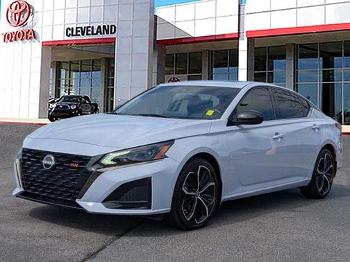2024 Nissan Altima SR FWD