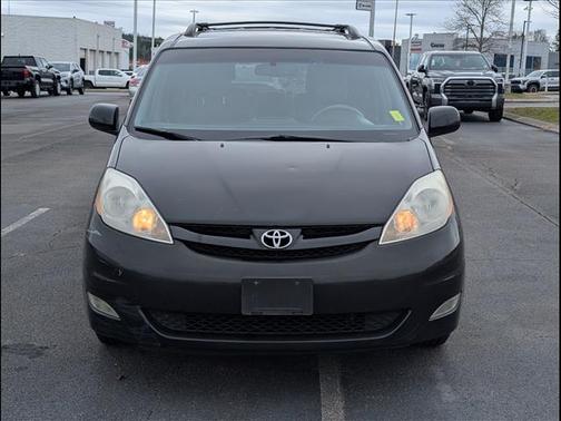 2010 Toyota Sienna XLE