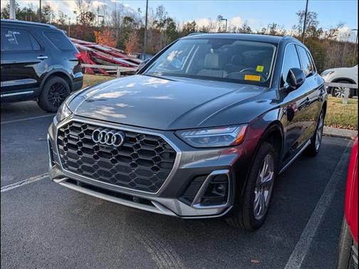 2022 Audi Q5 45 S line Prestige