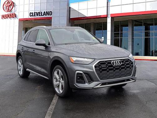 2022 Audi Q5 45 S line Prestige