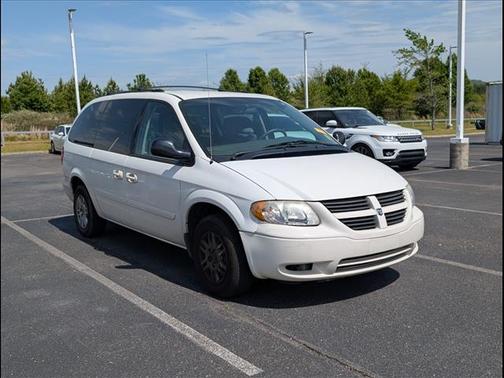 2005 Dodge Grand Caravan SE