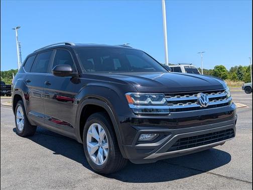 Deep Black Pearl 2018 Volkswagen Atlas 3.6L SE