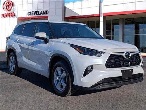 2023 Toyota Highlander LE