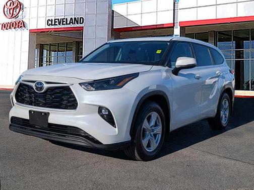 2023 Toyota Highlander LE