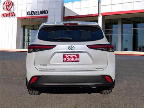 2023 Toyota Highlander LE