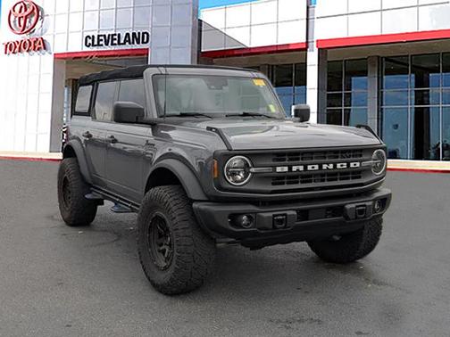 2023 Ford Bronco Black Diamond