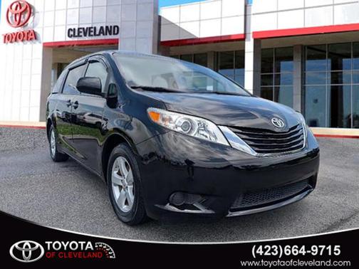 2017 Toyota Sienna LE