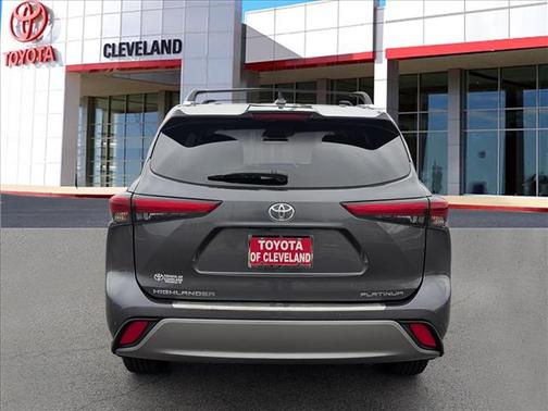 2023 Toyota Highlander Platinum