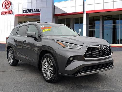 2023 Toyota Highlander Platinum