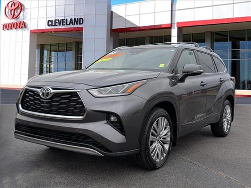 2023 Toyota Highlander Platinum