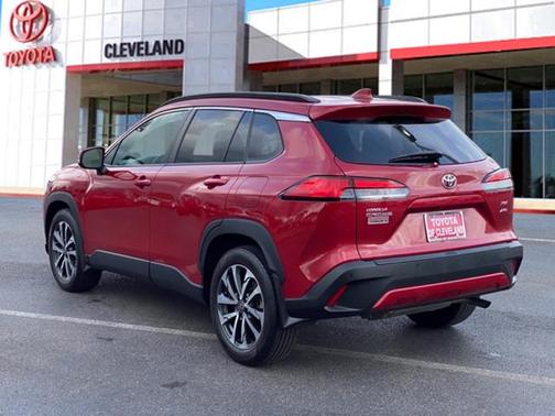 2022 Toyota Corolla Cross XLE