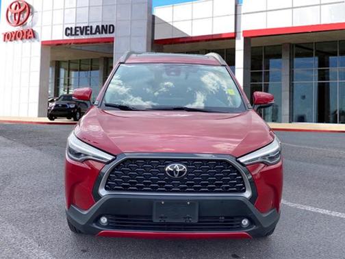 2022 Toyota Corolla Cross XLE