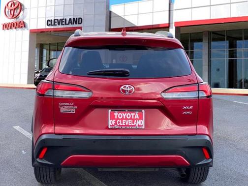 2022 Toyota Corolla Cross XLE
