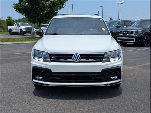2021 Volkswagen Tiguan 2.0T SE R-Line Black