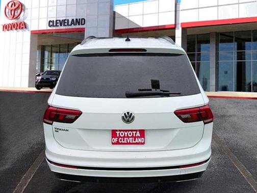 2021 Volkswagen Tiguan 2.0T SE R-Line Black