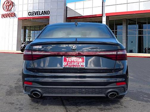 2025 Volkswagen Jetta GLI 2.0T Autobahn