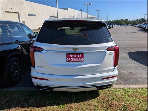 2024 Cadillac XT6 Premium Luxury FWD