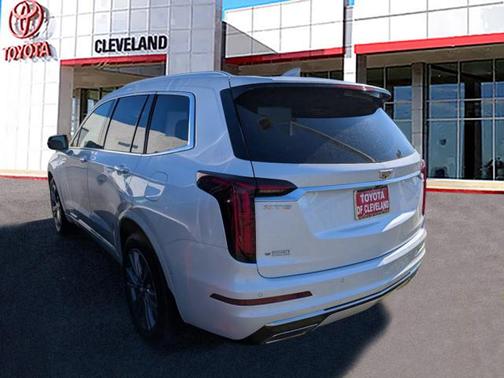 2024 Cadillac XT6 Premium Luxury FWD