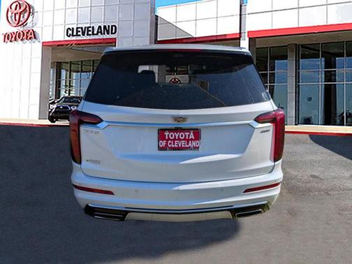 2024 Cadillac XT6 Premium Luxury FWD