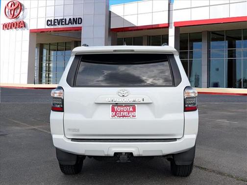 Ice Cap 2024 Toyota 4Runner SR5 Premium